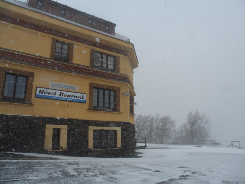 Pension Mikulka Mikulov v Krusnych Horach Bagian luar foto