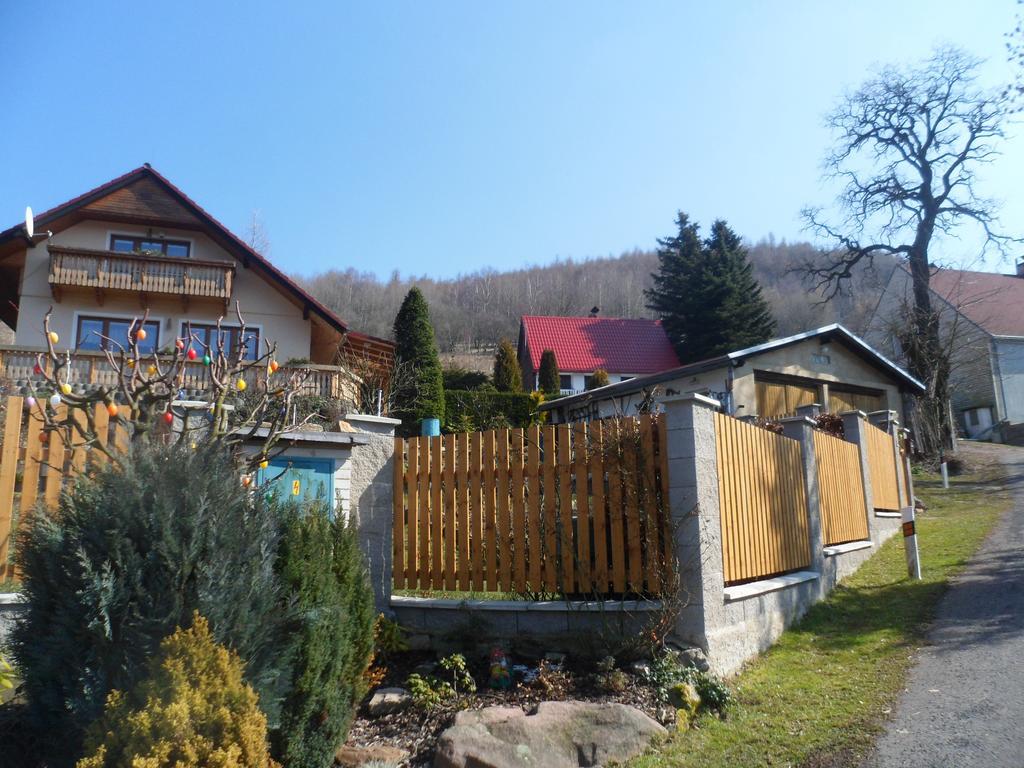 Pension Mikulka Mikulov v Krusnych Horach Bagian luar foto