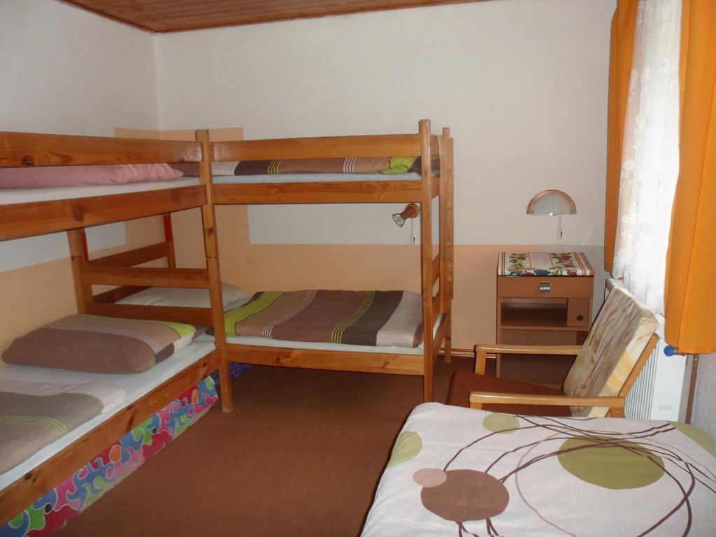 Pension Mikulka Mikulov v Krusnych Horach Bagian luar foto